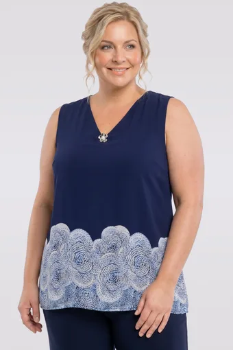 Kopie Kopie Kopie Tmavě modrá halenka s krajkovým kardiganem a zlatými knoflíky