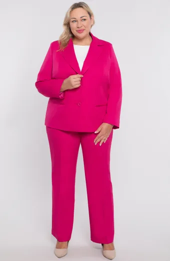 Elegantní béžový oblek
